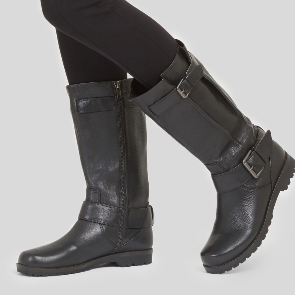 Gentle Souls Black leather riding boot!!